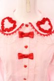 画像2: Angelic Pretty / Frill Heart付け袖ブラウス  ピンク×アカ O-25-03-25-035-AP-BL-IG-OS (2)