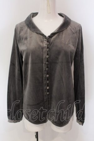 画像: LEBECCA boutique / 通い続けるベロアブラウス F グレー O-25-03-26-1038-EL-TO-OW-ZT120