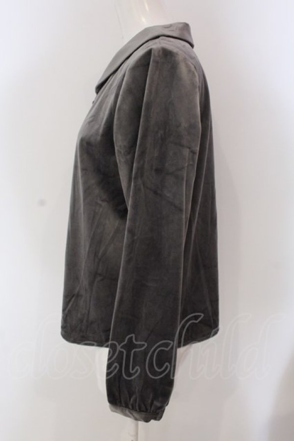 画像2: LEBECCA boutique / 通い続けるベロアブラウス F グレー O-25-03-26-1038-EL-TO-OW-ZT120 (2)