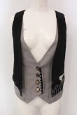 画像1: axes femme POETIQUE / ハートチョコ刺繍重ね着風ベスト M クロ×グレー O-25-03-31-1038-AX-TO-IG-OS (1)