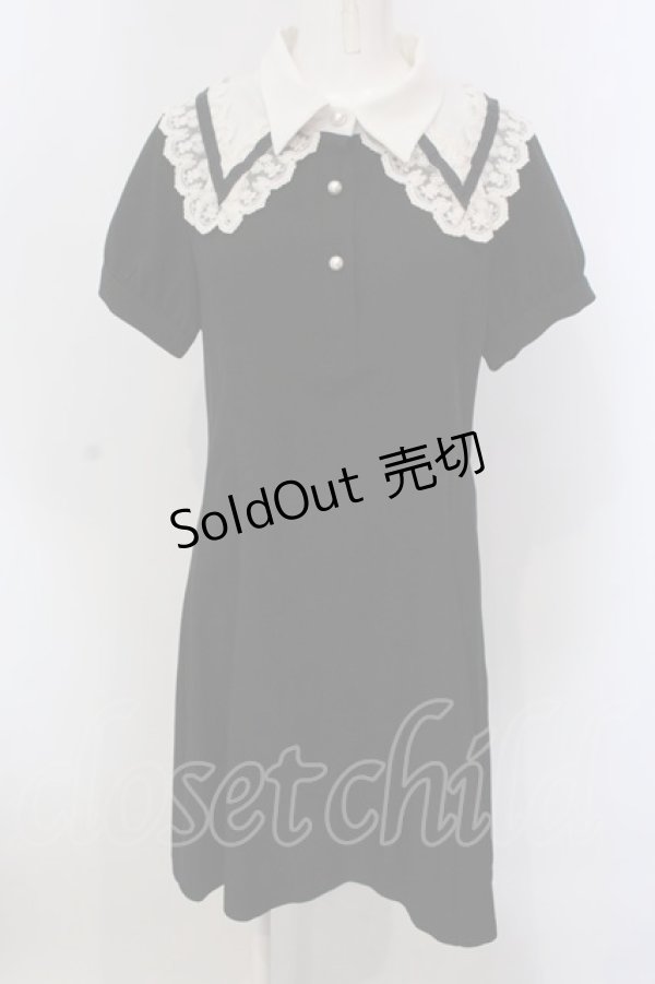 画像1: axes femme POETIQUE / レース襟半袖ワンピース  クロ×アイボリー O-25-03-31-1043-AX-OP-IG-OS (1)