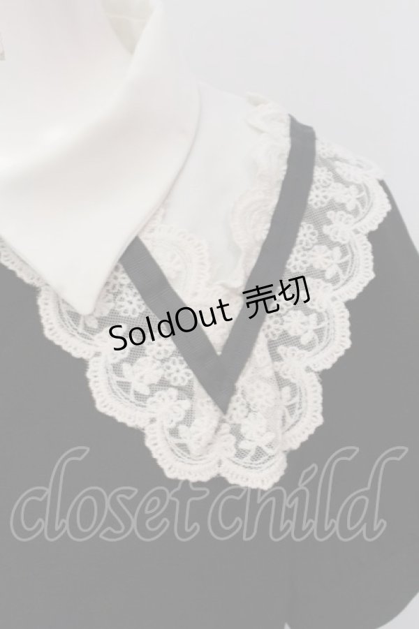画像2: axes femme POETIQUE / レース襟半袖ワンピース  クロ×アイボリー O-25-03-31-1043-AX-OP-IG-OS (2)