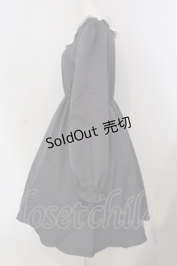 画像2: Taberuno Sky / フリルエリワンピース ワイサイズ グレー O-25-03-31-007-LO-OP-IG-ZY (2)