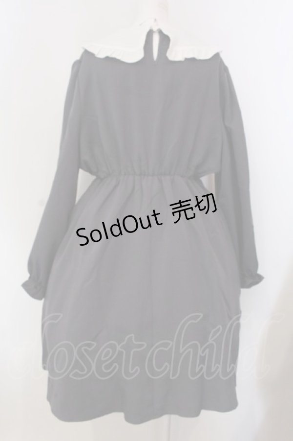 画像3: Taberuno Sky / フリルエリワンピース ワイサイズ グレー O-25-03-31-007-LO-OP-IG-ZY (3)