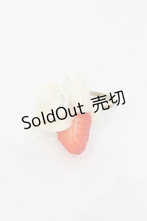 画像: Q-pot. / One Strawberry Whip リング  ホワイト×いちご O-25-03-31-086-QP-AC-IG-OS