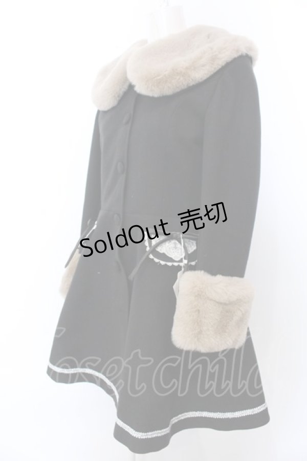 画像2: LOLITAその他 / ファー付き丸襟コート S クロ O-25-04-04-054-LO-CO-OW-OS (2)