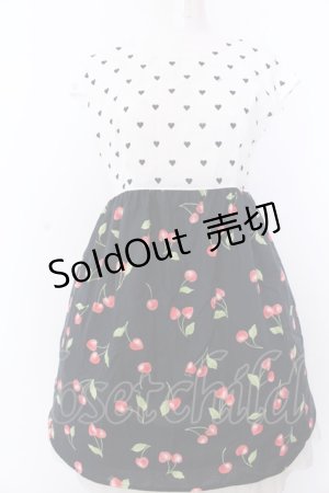 画像: MILK / ハートチェリーハーフワンピース  ブラック×オフ O-25-04-04-086-ML-OP-OW-OS