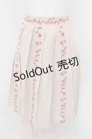 画像: Fi.n.t / フルーツ刺繍ストライプスカート F アカ O-25-04-07-058-CA-SK-OW-OS