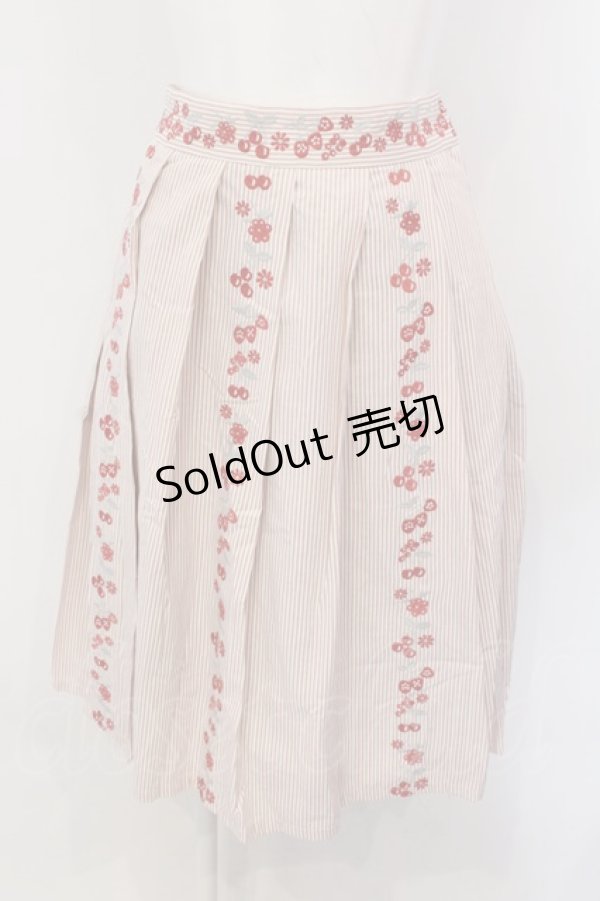 画像1: Fi.n.t / フルーツ刺繍ストライプスカート F アカ O-25-04-07-058-CA-SK-OW-OS (1)