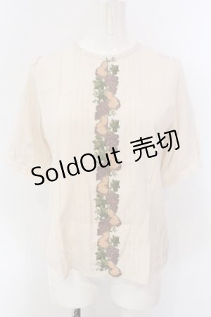 画像: Fi.n.t / フルーツ刺繍プルブラウス F キナリ O-25-04-07-061-CA-BL-OW-OS