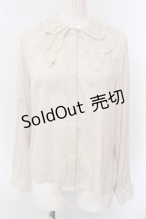 画像: an another angelus / レースヨーク衿ブラウス F ベージュ O-25-04-08-007-CA-BL-OW-OS