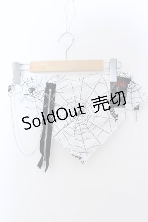 画像: MAD / パッチ付きバンダナ  ホワイト O-25-04-08-064-PU-TO-IG-OS