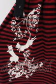 画像2: PUTUMAYO / 双子ねこボーダーワンピ  ブラック×レッド O-25-04-15-072-PT-OP-IG-OS (2)