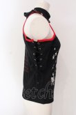 画像2: h.ANARCHY / ワンスリーブレースアップトップス  ブラック×レッド O-25-04-15-074-HN-TO-IG-OS (2)