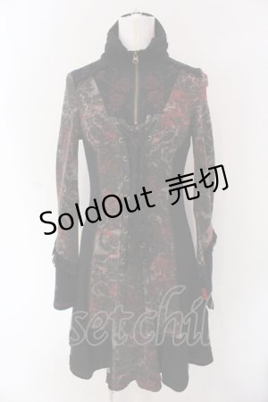 画像: Ozz Croce / 薔薇刺繍ニットワンピース  ブラック×レッド O-25-04-15-075-OO-OP-IG-ZI