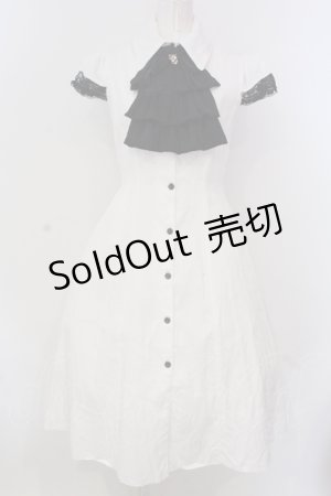 画像: MARBLE / フリルタイ付き ゴシック調ロングワンピース  ホワイト×ブラック O-25-04-17-005-GO-OP-IG-OS