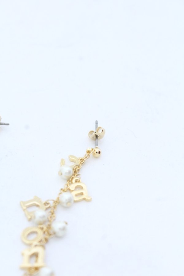画像2: Maison de FLEUR Petite Robe canone / ひとつずつ告げる特別(ピアス)  ゴールド O-25-04-18-014-EL-AC-OW-OS (2)