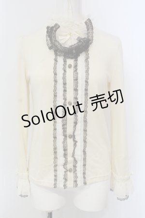 画像: axes femme / ブローチ付ブラウス風プルオーバー M アイボリー O-25-04-21-013-AX-TO-IG-OS