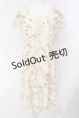 画像: INGEBORG / フラワープリントはしごレースワンピース 9 アイボリー O-25-04-24-061-LO-OP-IG-OS