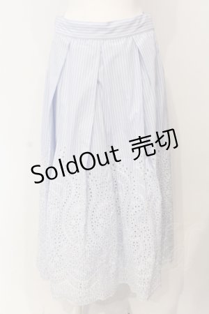 画像: INGEBORG / ストライプフラワー刺繍スカート 3 サックス O-25-04-24-067-LO-SK-IG-OS