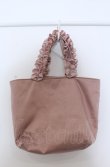 画像4: Maison de FLEUR / カメオレースフリルハンドルトートバッグ  ピンク O-25-04-27-013-LO-BG-IG-OS (4)