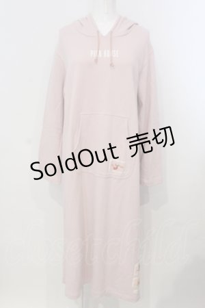 画像: PINK HOUSE / ロゴプリントフードワンピース  ピンク O-25-04-28-019-LO-OP-OW-OS