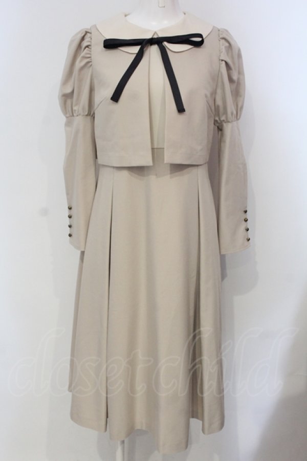 画像1: Maison de FLEUR Petite Robe / クロエが微笑むワンピース S ベージュ O-25-04-29-052-EL-OP-IG-OS (1)