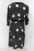 画像4: INGEBORG / カメリアリボンはしごレースワンピース 11 クロ O-25-04-29-070-LO-OP-IG-OS (4)