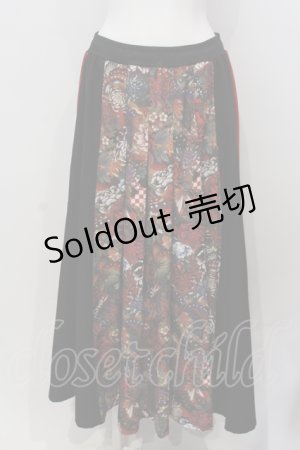 画像: Qutie Frash / 和柄プリーツフレアスカート  レッド×ブラック O-25-04-29-016-QU-SK-OW-OS