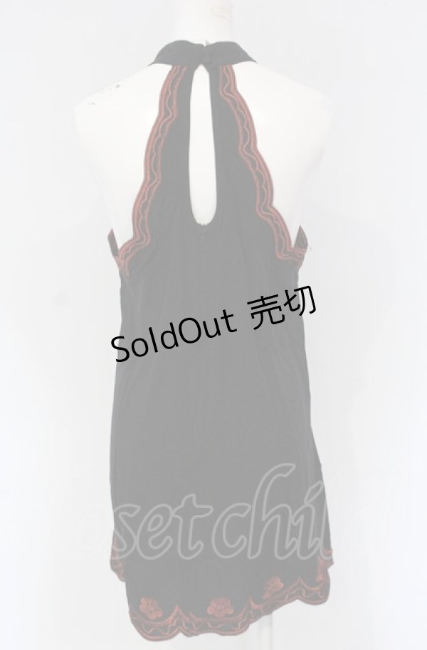 画像4: GOTHその他 / 刺繍ホルタ-トップス L クロ×オレンジ O-25-04-30-1141-EL-TO-OW-OS (4)