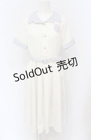 画像: Fi.n.t / クレリック開衿ワンピース/シナモロール  アイボリー×ブルー O-25-04-30-2055-CA-OP-IG-OS