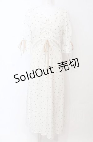 画像: An MILLE / ハート柄胸ギャザーワンピース  オフシロ O-25-04-30-2062-EL-OP-IG-OS