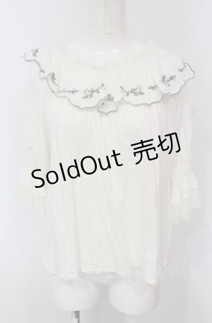 画像: an another angelus / ローズ刺繍オフショルブラウス  オフシロ O-25-04-30-2009-CA-BL-IG-OS