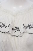 画像2: an another angelus / ローズ刺繍オフショルブラウス  オフシロ O-25-04-30-2009-CA-BL-IG-OS (2)