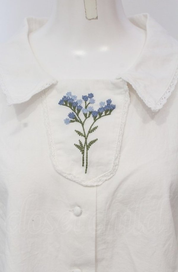 画像2: Fi.n.t / スターチス刺繍レース使いブラウス  オフシロ O-25-04-30-2010-CA-BL-IG-OS (2)