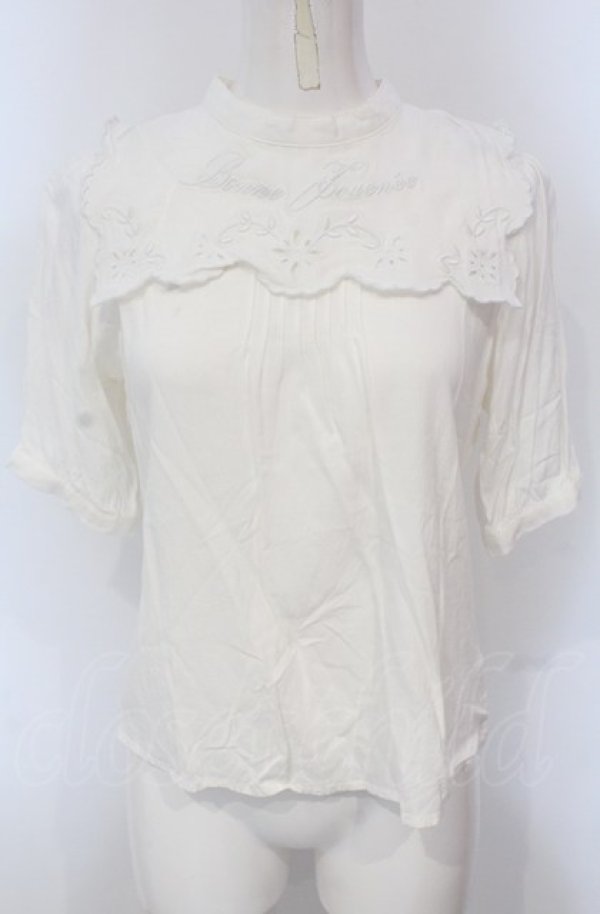 画像1: Fi.n.t / カットワーク刺繍クロスヨークブラウス  オフシロ O-25-04-30-2011-CA-BL-IG-OS (1)