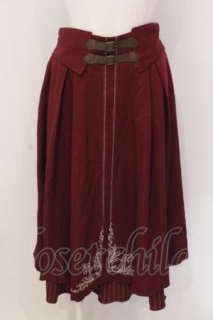 画像: axes femme / 刺繍入りベルト装飾スカート F ワイン O-25-05-10-044-AX-SK-IG-OS
