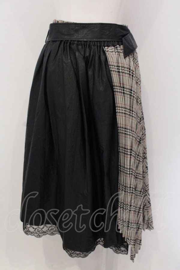 画像3: axes femme POETIQUE / チェッププリーツフェイクレザースカート  クロ×アイボリー O-25-05-10-045-AX-SK-IG-OS (3)