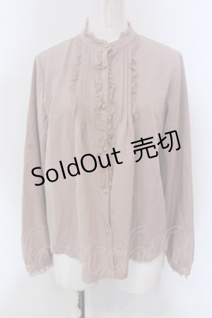 画像: Fi.n.t / ノーカラーレース配色タックブラウス F ベージュ O-25-05-10-014-CA-BL-OW-ZT165