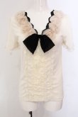 画像1: axes femme / ローズモチーフフリルトップス M アイボリー×クロ O-25-05-12-048-AX-TO-IG-OS (1)
