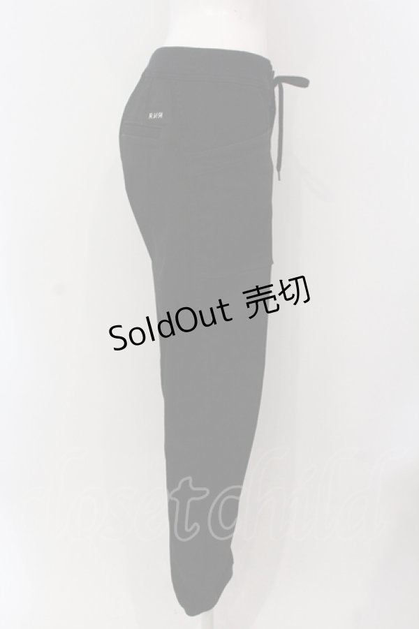 画像2: 【SALE】RNA / スリムカーゴスウェットデニム M ブラック O-25-05-13-036-PU-PA-OW-ZT001 (2)