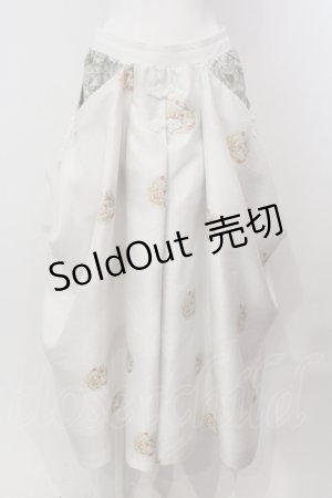 画像: Qutie Frash / 8分丈袴ロンスカ  ホワイト O-25-05-13-005-QU-SK-OW-OS