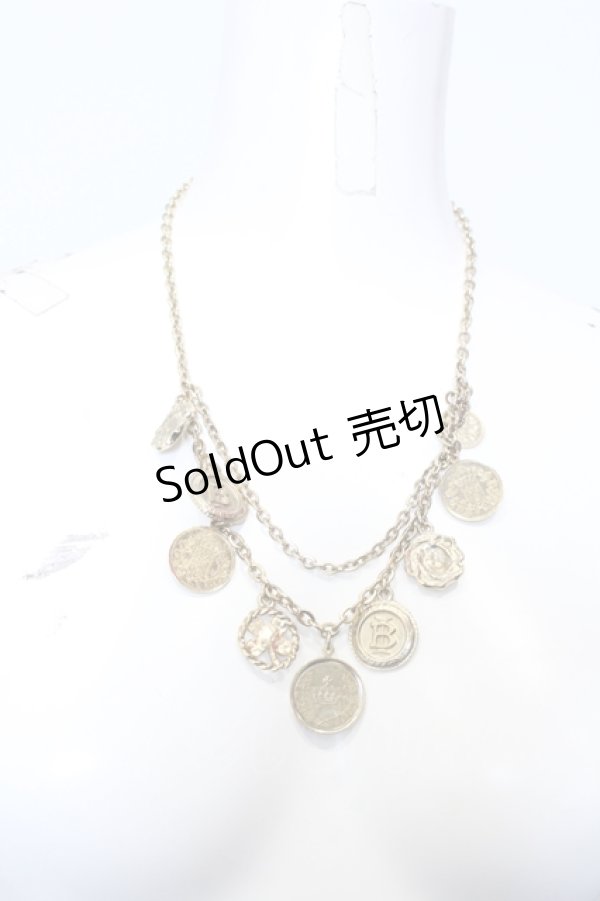 画像2: INGEBORG / カメリアコインネックレス  ゴールド O-25-05-14-048-LO-AC-IG-OS (2)