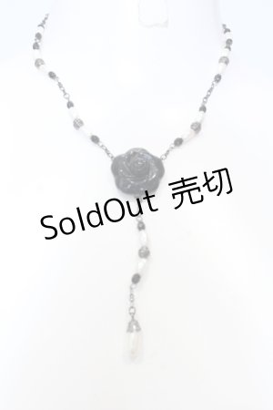 画像: INGEBORG / カメリアビズパールネックレス  クロ O-25-05-14-042-LO-AC-IG-OS