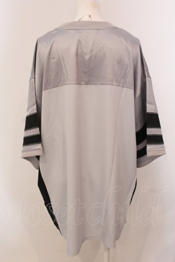 画像3: Candy Stripper / CHAOS KITTEN NUMBERING トップス 2 グレー O-25-05-15-082-PU-TS-YM-OS (3)