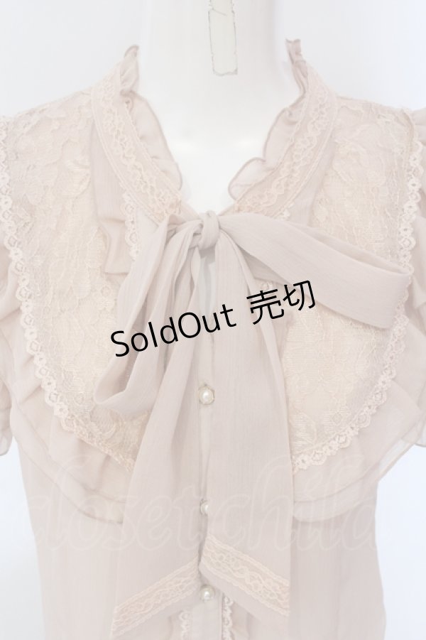 画像2: axes femme / フリルボータイブラウス M ベージュ O-25-05-17-058-AX-BL-OW-OS (2)