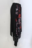 画像2: NieR Clothing / フラップ付きSARROUEL PANTS 【NieR ROSE】 パンツ  ブラック×レッド O-25-05-17-001-PU-PA-IG-OS (2)