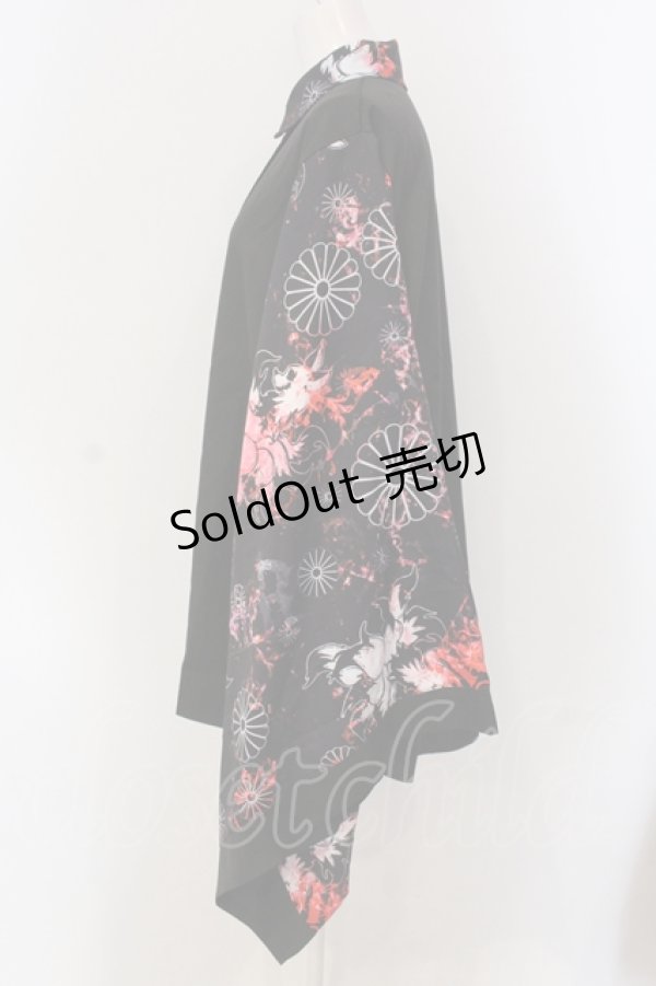 画像2: NieR Clothing / 着物風袖ブロッキングシャツ【和柄九尾(赤)】  ブラック×レッド O-25-05-17-014-PU-BL-IG-OS (2)