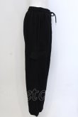 画像2: NieR Clothing / 4POCKET SWEAT CARGO PANTS パンツ  ブラック O-25-05-17-003-PU-PA-IG-OS (2)