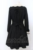 画像3: axes femme POETIQUE / 襟刺繍ベロア配色ワンピース M クロ O-25-05-18-092-AX-OP-OW-OS (3)